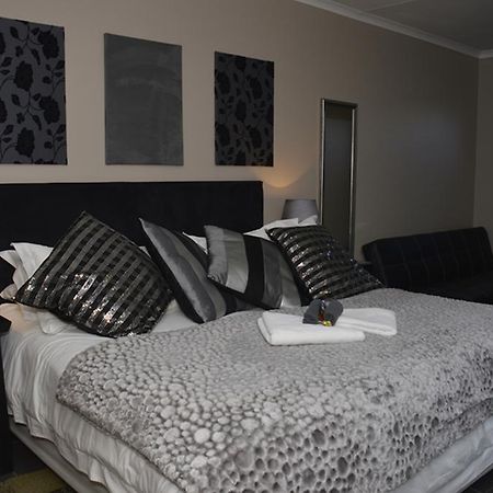 בלומפונטייין Two Bells Guest House מראה חיצוני תמונה