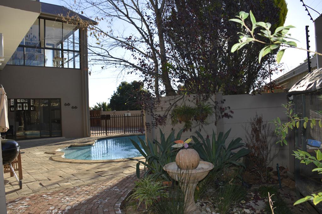 בלומפונטייין Two Bells Guest House חדר תמונה