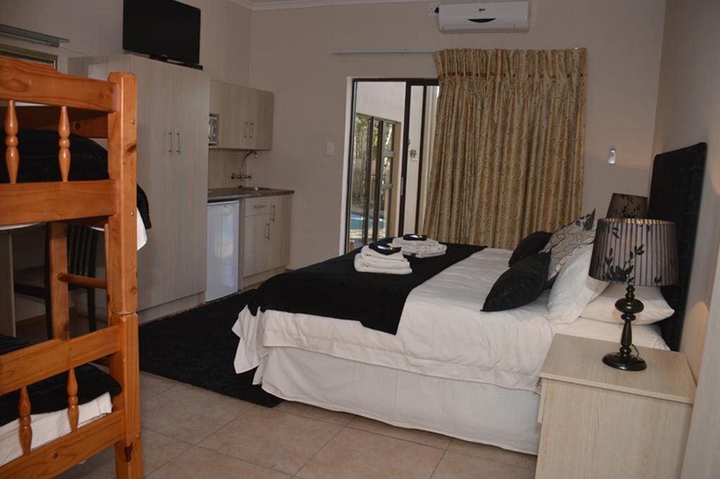 בלומפונטייין Two Bells Guest House חדר תמונה