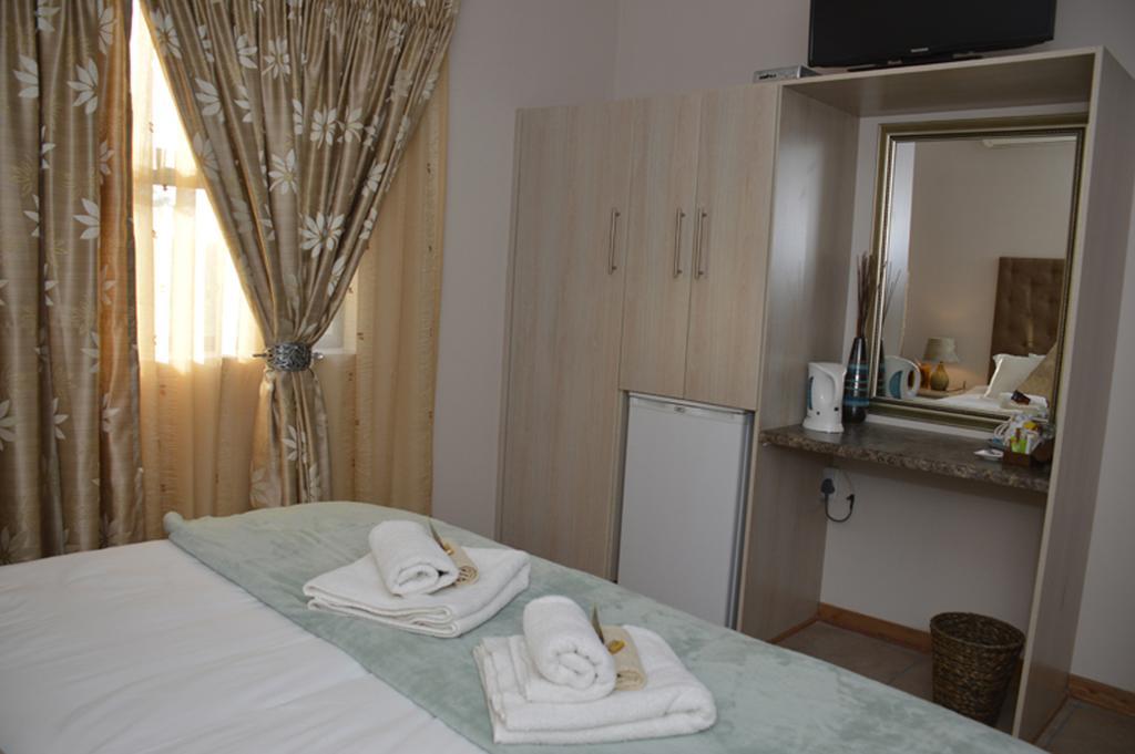 בלומפונטייין Two Bells Guest House חדר תמונה